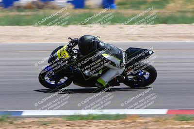 media/Apr-30-2023-CRA (Sun) [[020fcf5d43]]/Race 6-400 Expert-Amateur Supersport/